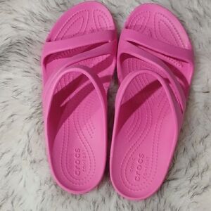 CROCS Women's Vibrant Pink Sandals